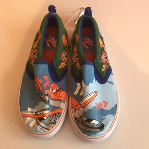 Little boys Planes slip on sneakers